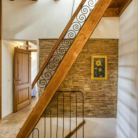 Holiday home Roca Montiro